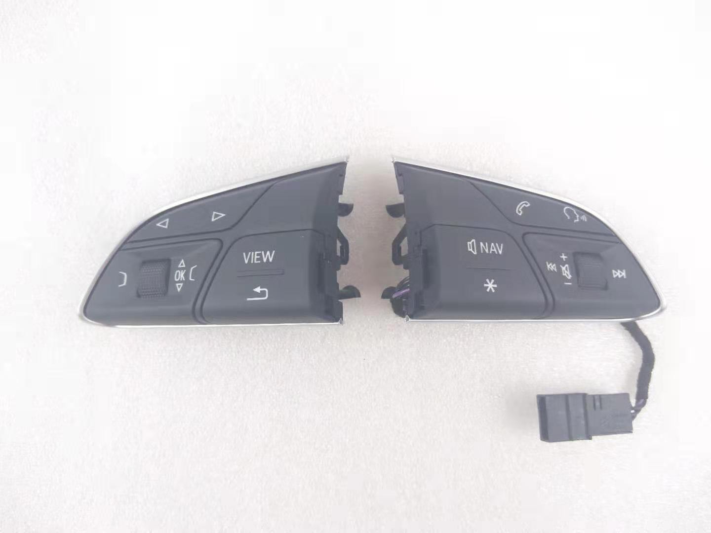 The button switches for audi Q5 Q7 2017 MFL Multi-  function steering wheel switches 80A951523D